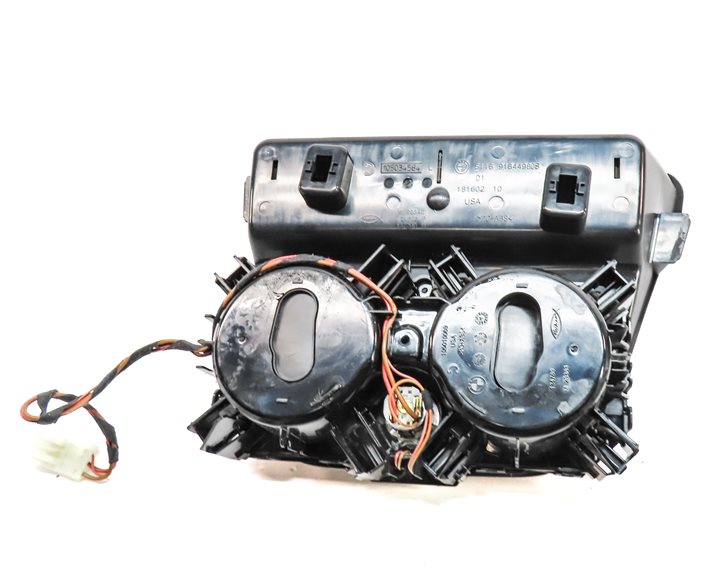 Thumbnail 4: 2011 BMW X3 (F25) FRONT CENTER CONSOLE DUAL CUPHOLDER ASSEMBLY w/ 12V SOCKET