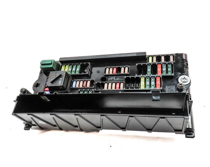 Thumbnail 3: 2011 BMW X3 (F25) 3.0L (N55) ENGINE FRONT POWER DISTRIBUTION FUSE RELAY BOX