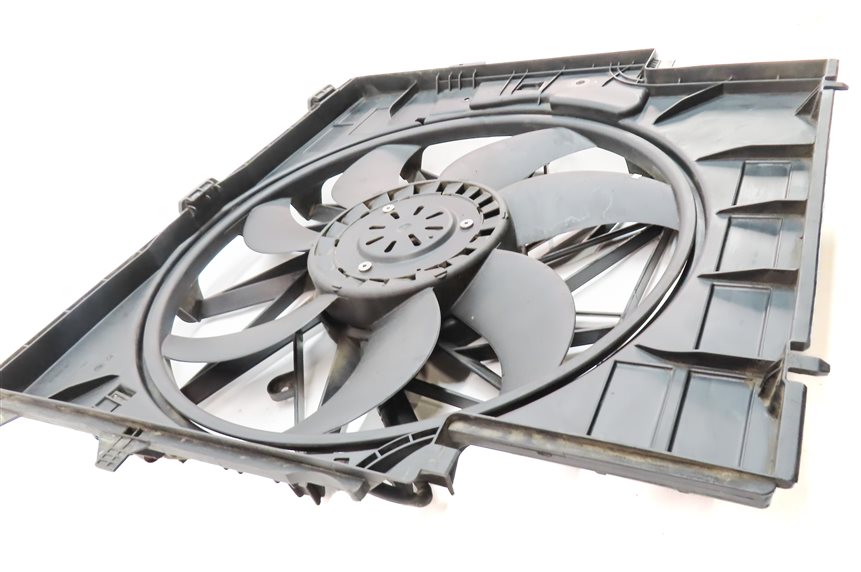 Thumbnail 4: 11-18 BMW X3 X4 (F25 F26) 3.0L N55 TURBO ENGINE 600 WATT RADIATOR COOLING FAN