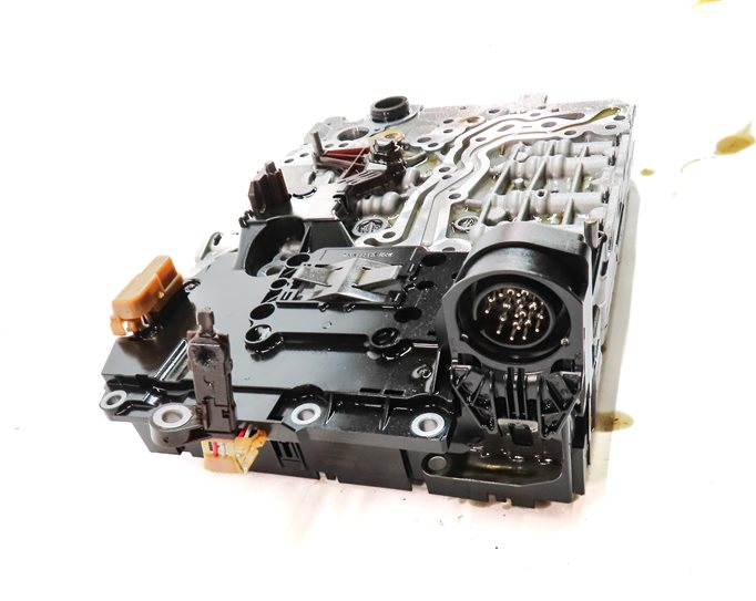 Thumbnail 4: 2011-2014 BMW X3 (F25) 35iX 8HP-45 8 SPEED AUTOMATIC TRANSMISSION VALVE BODY