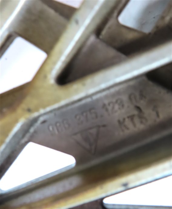 Thumbnail 6: 2002 PORSCHE BOXSTER (986) 2.7L (M96.22) ENGINE MOTOR SUPPORT MOUNT BRACKET