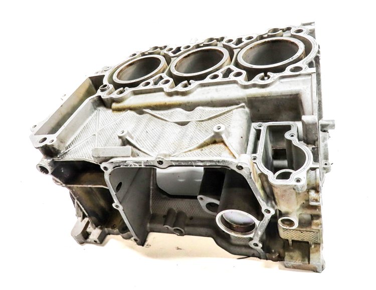 Thumbnail 2: 2000-2002 PORSCHE BOXSTER (986) 2.7L M96.22 RIGHT ENGINE BARE CYLINDER BLOCK