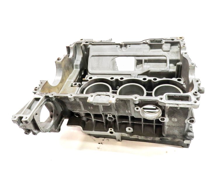 Thumbnail 6: 2000-2002 PORSCHE BOXSTER (986) 2.7L M96.22 RIGHT ENGINE BARE CYLINDER BLOCK