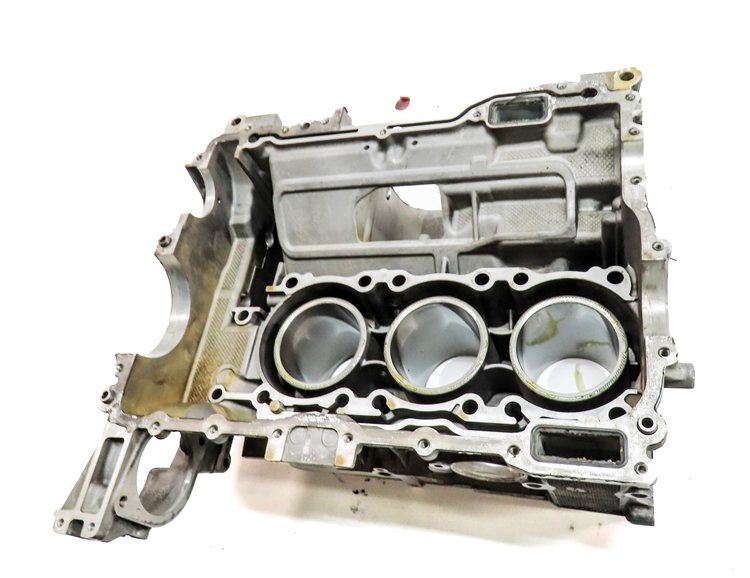 Thumbnail 7: 2000-2002 PORSCHE BOXSTER (986) 2.7L M96.22 RIGHT ENGINE BARE CYLINDER BLOCK