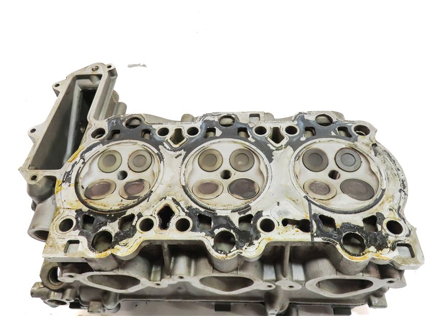 Thumbnail 6: 2000-2002 PORSCHE BOXSTER (986) 2.7L MOTOR M96 ENGINE RIGHT CYLINDER HEAD