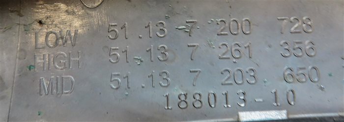 Thumbnail 9: 11-13 BMW 528i 535i 550i (F10) FRONT LEFT & RIGHT HOOD VENT GRILLE SET