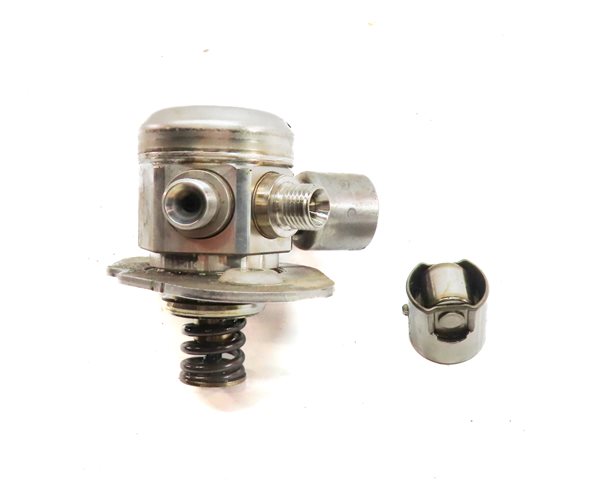 Thumbnail 2: 12-18 BMW 320i 328i 428i 528i X1 X3 X5 Z4 2.0L N20 TURBO MECHANICAL FUEL PUMP
