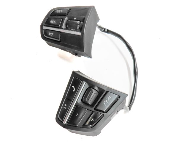 Thumbnail 4: 12 BMW 528I (F10) DRIVER STEERING WHEEL AUDIO MEDIA CRUISE CONTROL BUTTON SET/2