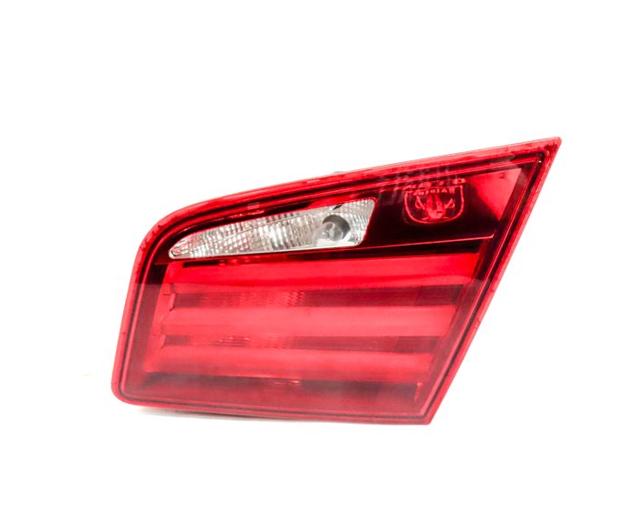 Thumbnail 3: 11-13 BMW 528i 535i 550i M5 (F10) RIGHT REAR INNER TRUNK TAILLIGHT LIGHT LAMP