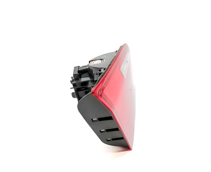 Thumbnail 4: 2011-2013 BMW 528i 535i 550i M5 (F10) LEFT REAR TRUNK LID TAILLIGHT LIGHT LAMP