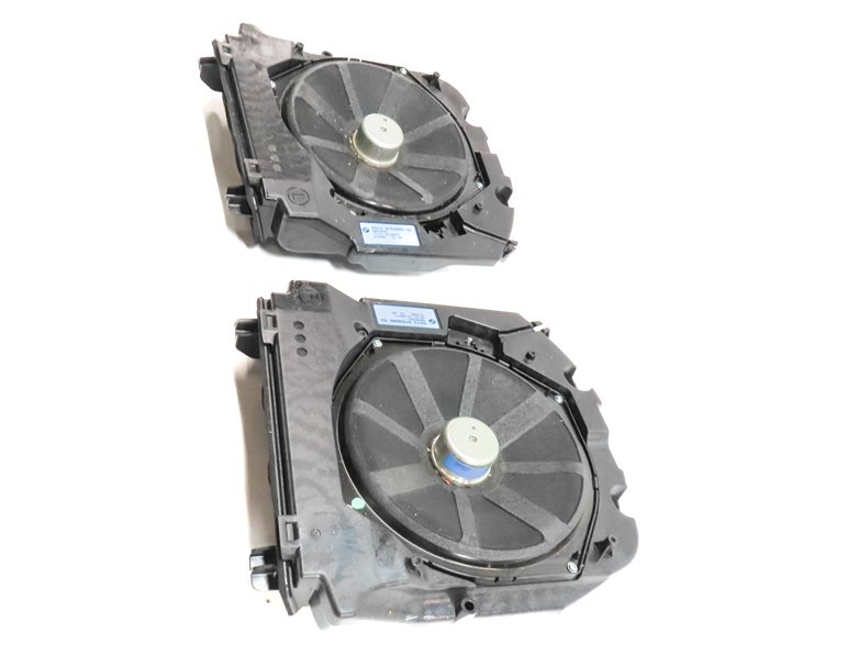Thumbnail 3: 2012 BMW 528I (F10) RADIO STEREO AUDIO SOUND SYSTEM SUBWOOFER SPEAKER SET/2