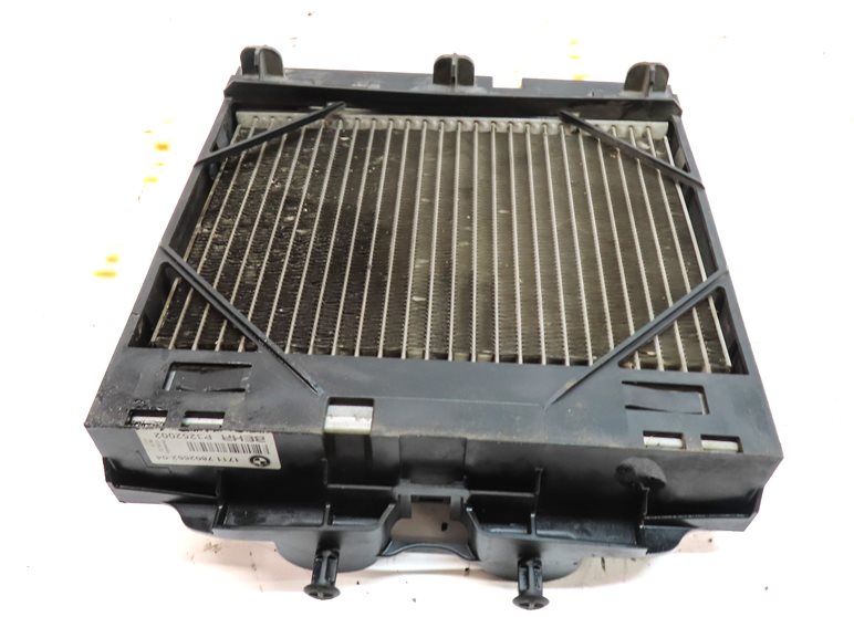 Thumbnail 7: 11-19 BMW 535i 535iGT 640i 740i (F01 F06 F07 F10) 2.0T 3.0L AUXILIARY RADIATOR