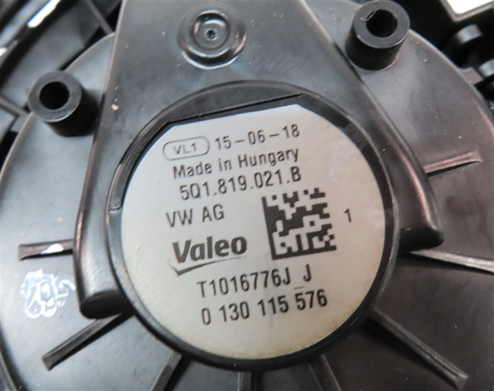 Thumbnail 6: 2015-2018 VW GOLF GTI / AUDI A3 S3 RS3 (8V) FRONT HEATER A/C BLOWER FAN MOTOR