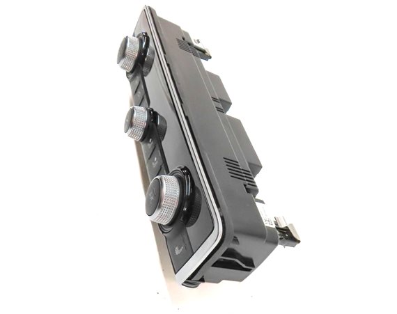 Thumbnail 5: 2015-2018 AUDI A3 S3 (8V) FRONT DUAL ZONE HEATER A/C TEMPERATURE CONTROL PANEL