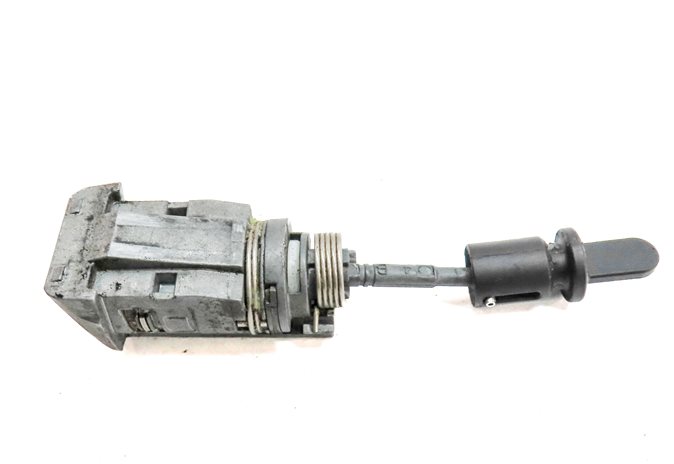Thumbnail 6: 2016. AUDI A3 (8V) FRONT LEFT DRIVER DOOR HANDLE LOCK CYLINDER w/ KEY FOB