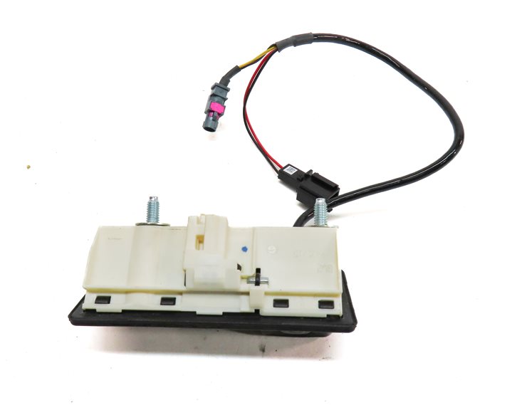 Thumbnail 8: 2015-2019 AUDI A3 S3 RS3 (8V 8Y) REARVIEW REVERSE BACKUP TRUNK CAMERA w/ HANDLE