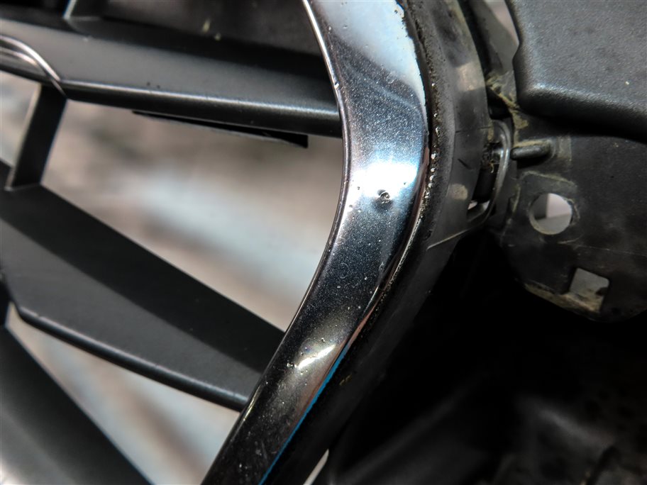 Thumbnail 12: 15-16 AUDI A3 (8V) FRONT CENTER PRIMARY HOOD GRILLE w/ EMBLEM (BLACK & SILVER)