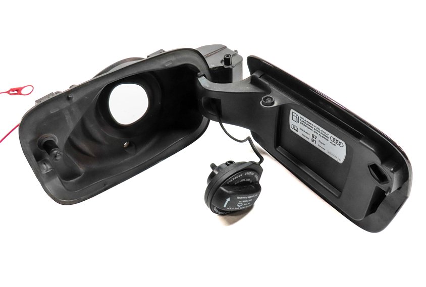 Thumbnail 8: 15-18 AUDI A3 S3 8V FUEL TANK FILLER GAS TANK DOOR FLAP COVER w/HOUSING (Black)