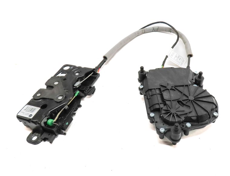 Thumbnail 2: 2019 BMW X3 (G01) REAR LOWER TRUNK LOCK LATCH ACTUATOR w/ CLOSE ASSIST MOTOR