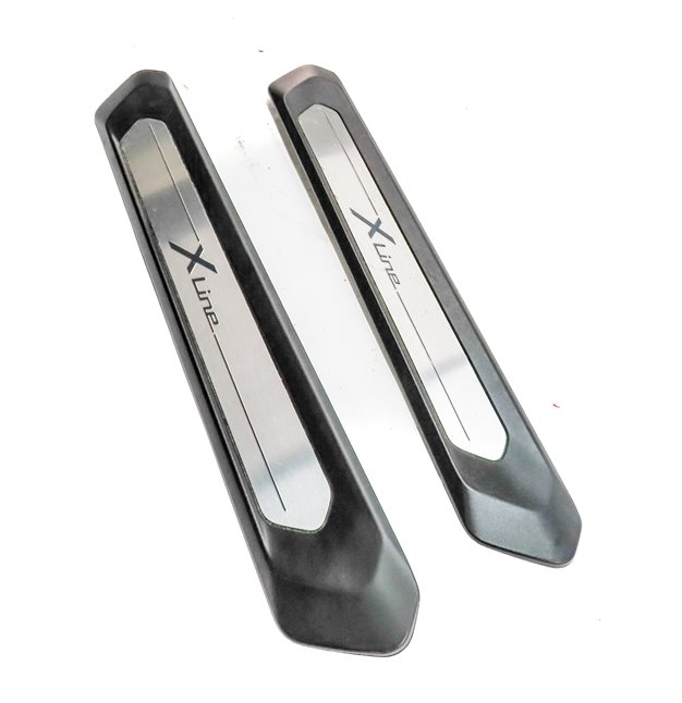Thumbnail 3: 2019 BMW X3 (G01) X-LINE  FRONT LEFT & RIGHT DOOR SILL SCUFF PANEL TRIM