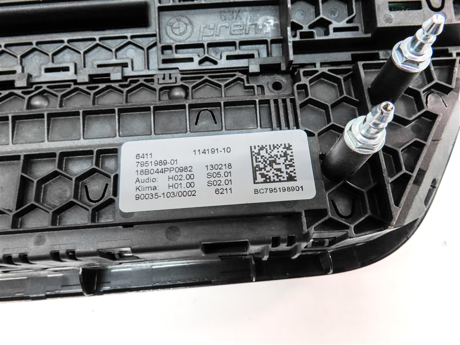 Thumbnail 7: 18-21 BMW X3 X4 X4M (G01 G02) FRONT AC HEATER CLIMATE CONTROL PANEL w/ CD PLAYER