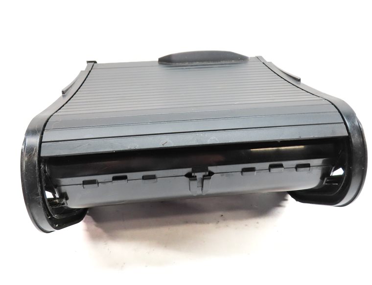 Thumbnail 5: 2019 BMW X3 (G01) FRONT CENTER CONSOLE DRINK COMPARTMENT CUP HOLDER (Black)
