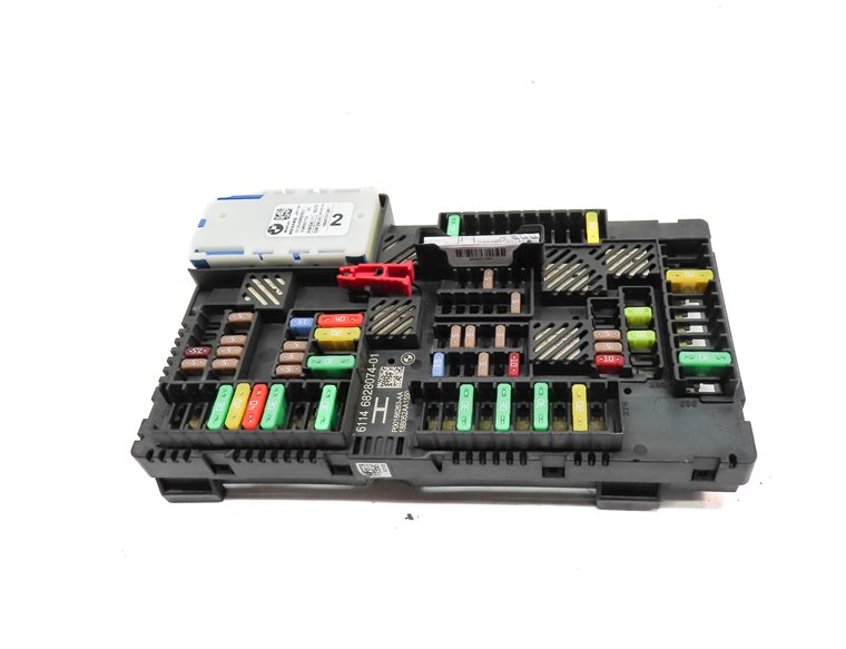 Thumbnail 2: 18-21 BMW X3 X4 X4M (F98 G01 G02) REAR TRUNK POWER JUNCTION ENGINE FUSE BOX