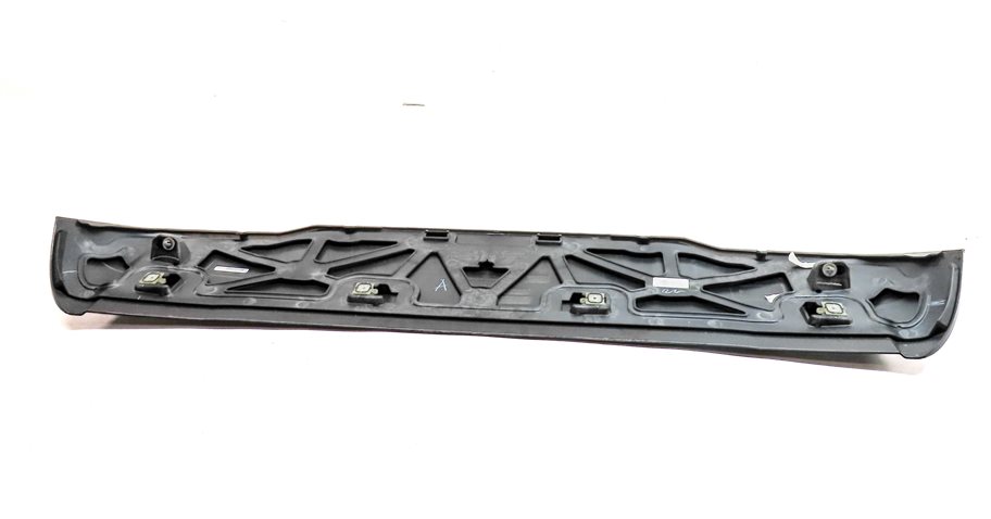 Thumbnail 8: 2018-2023 BMW X3 (G01) REAR UPPER HATCH TRUNK SPOILER WING TRIM (Gray)