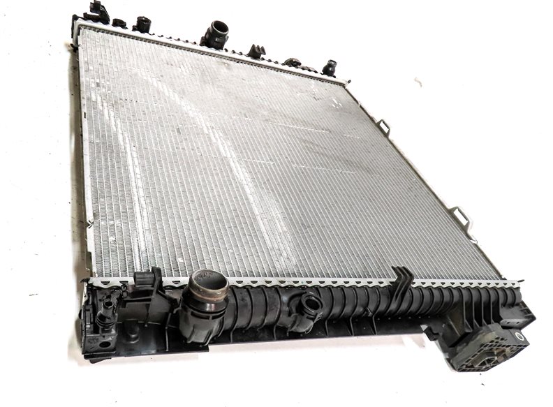 Thumbnail 3: 2018-2021 BMW X3 X4 (G01 G02) 2.0L REAR OF CONDENSOR MAIN RADIATOR COOLANT TANK