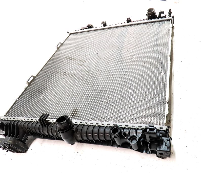 Thumbnail 4: 2018-2021 BMW X3 X4 (G01 G02) 2.0L REAR OF CONDENSOR MAIN RADIATOR COOLANT TANK