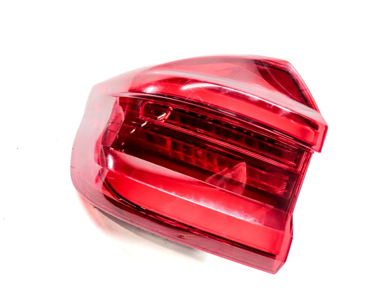 18-21 BMW X3 G01 REAR LEFT OUTER TAILLIGHT BRAKE LIGHT LAMP (OPT 54A ADAPTIVE)