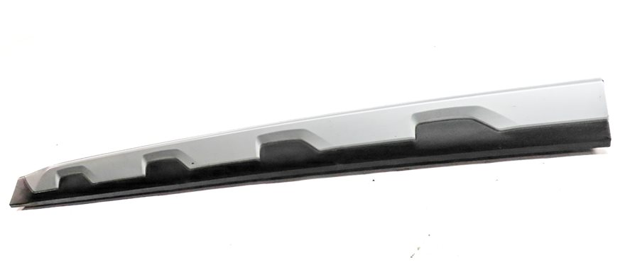 Thumbnail 2: 18-24 BMW X3 X4 (G01 G02) X-LINE FRONT LEFT DRIVER DOOR MOULDING RUNNER TRIM