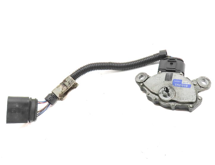 Thumbnail 2: 2013 AUDI Q7 (4L) AUTOMATIC TRANSMISSION NEUTRAL SAFETY SWITCH MODULE
