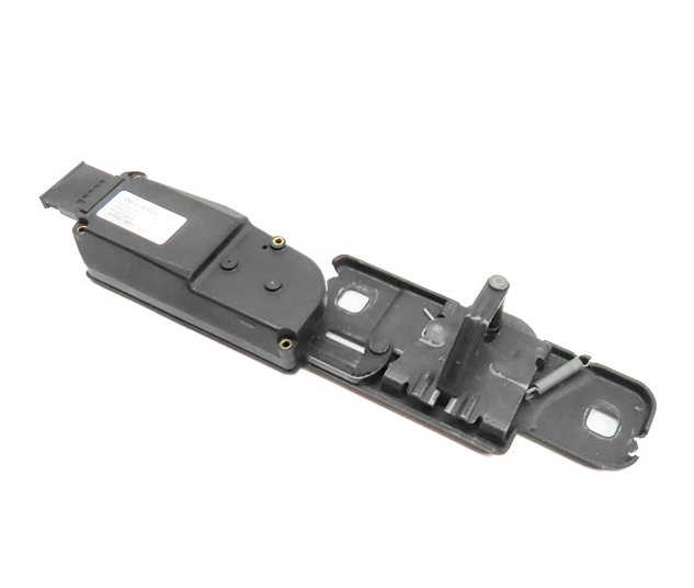 2013 AUDI Q7 (4L) REAR CARGO LIFTGATE HATCH LID LOCK LATCH STRIKER PLATE