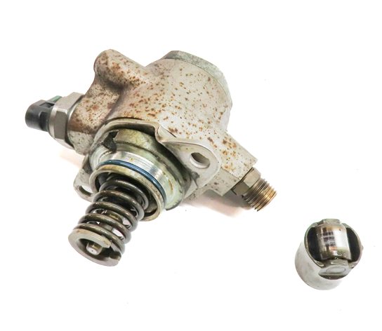 12-17 AUDI A6 A7 A8 Q5 Q7 S4 S5 (B8 8K 8T C7 4L) 3.0L HIGH PRESSURE FUEL PUMP