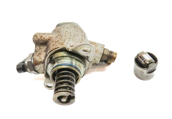 Thumbnail 2: 12-17 AUDI A6 A7 A8 Q5 Q7 S4 S5 (B8 8K 8T C7 4L) 3.0L HIGH PRESSURE FUEL PUMP