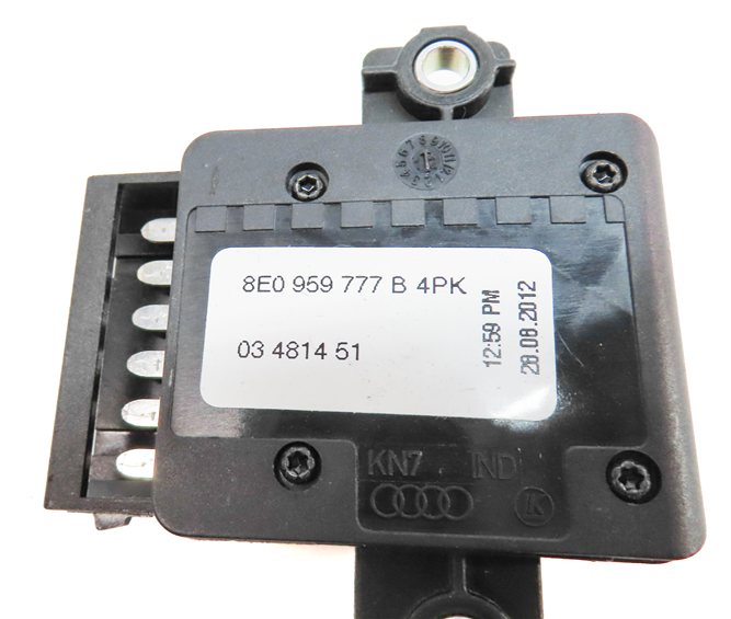 Thumbnail 10: 2013 AUDI Q7 (4L) FRONT LEFT DRIVER SEAT POSITION LUMBAR ADJUST SWITCH BUTTONS