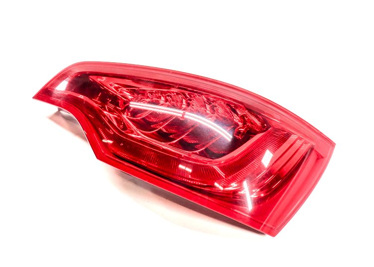 2010-2015 AUDI Q7 (4L) REAR RIGHT PASSENGER TAILLIGHT BRAKE LIGHT LAMP (LED)