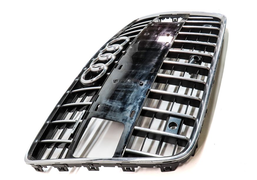 Thumbnail 4: 2010-2015 AUDI Q7 (4L) FRONT MAIN CENTER HOOD GRILLE AIR VENT TRIM (BLACK)