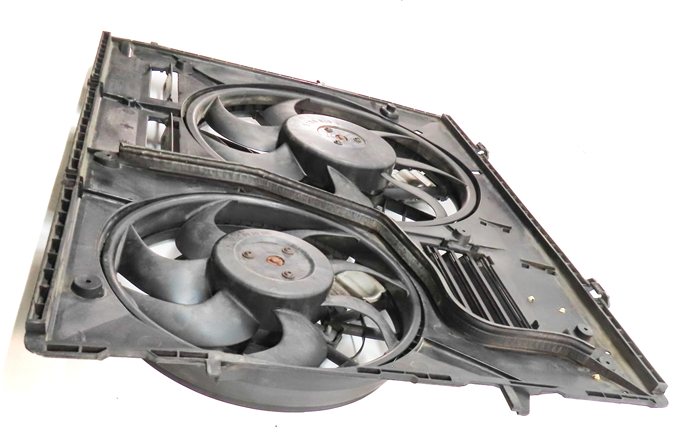 Thumbnail 3: 11-15 AUDI Q7 (4L) 3.0L ENGINE RADIATOR COOLING FAN (FOR MODELS w/ HITCH OPTION)