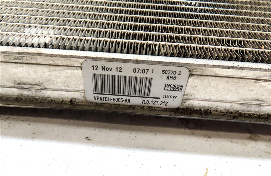 Thumbnail 4: 2011-2015 AUDI Q7 (4L) 3.0L SUPERCHARGED ENGINE LEFT OR RIGHT AUXILIARY RADIATOR