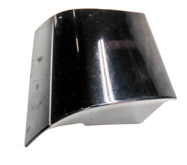 Thumbnail 3: 2013 AUDI Q7 (4L) FRONT LEFT DRIVER LOWER FENDER TRIM MOULDING (Black)