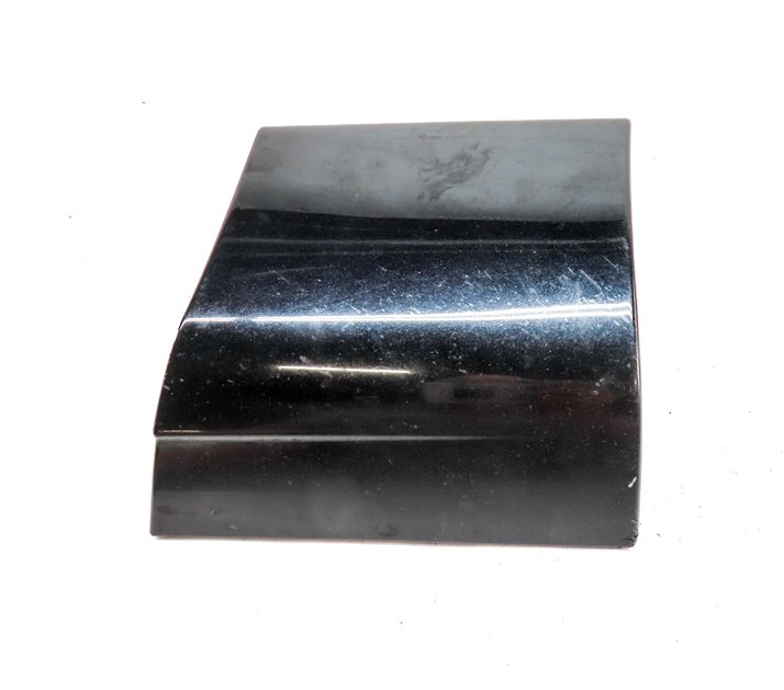 Thumbnail 2: 2013 AUDI Q7 (4L) FRONT RIGHT PASSENGER LOWER FENDER TRIM MOULDING (Black)