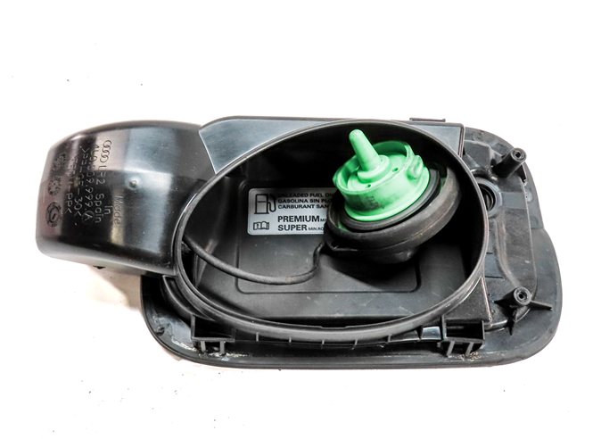 Thumbnail 6: 2010-2015 AUDI Q7 (4L) FUEL TANK DOOR LID COVER TRIM w/ HOUSING (Black)
