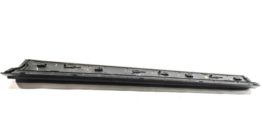 Thumbnail 7: 10-15 AUDI Q7 FRONT LEFT DRIVER LOWER DOOR TRIM MOULDING (w/out SLINE) (Black)