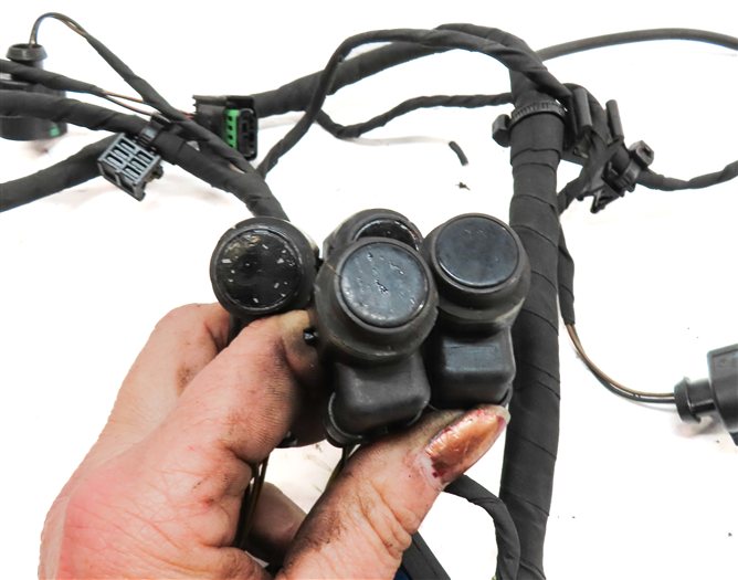 Thumbnail 4: 13 AUDI Q7 (4L) FRONT PARK ASSIST PDC DISTANCE CONTROL WIRE SENSOR SET/4 (Black)