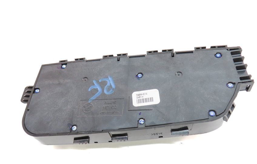 Thumbnail 6: 2015 BMW 428I (F32) FRONT RIGHT PASSENGER SEAT POSITION ADJUST SWITCH w/ LUMBAR