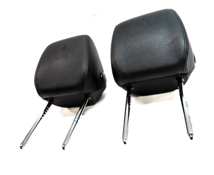 Thumbnail 2: 2014-2020 BMW 4 SERIES COUPE (F22 F32) FRONT LEFT & RIGHT HEADREST SET/2 (Black)