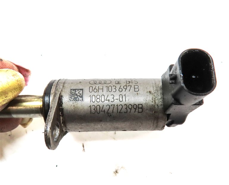 Thumbnail 5: 13 AUDI Q5 B8 8R 2.0L (CPMA) ENGINE CAM CAMSHAFT TIMING ADJUSTER SOLENOID SET/8
