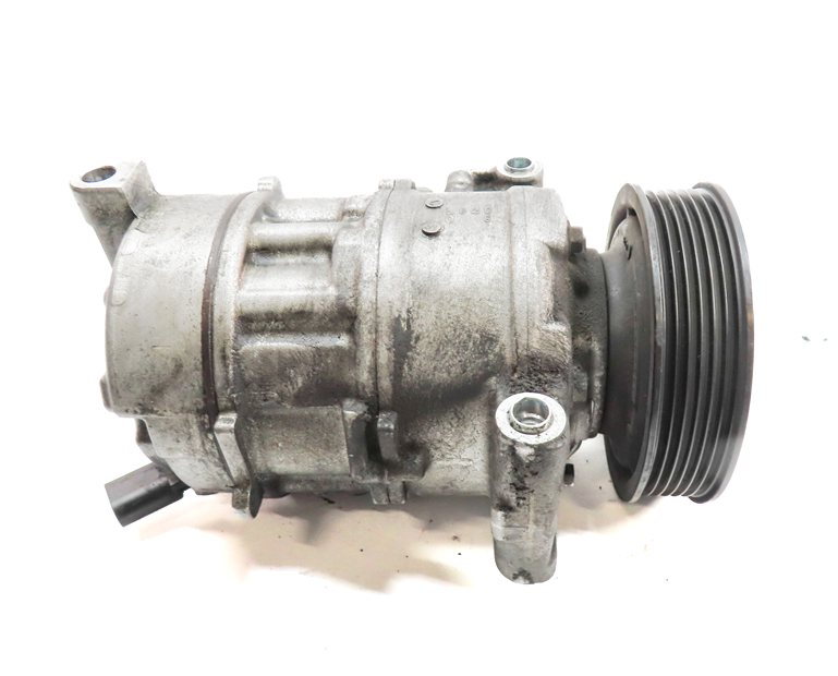 Thumbnail 4: 17-20 AUDI A4 A5 A6 (B9 F5 8W 8WS) 2.0L CYMC TURBO ENGINE A/C COMPRESSOR PUMP